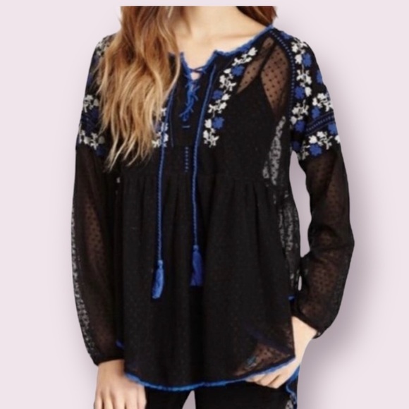 Free People Star Dust Mesh Roses Are Red Embroidered Peasant Boho Top - Picture 2 of 4